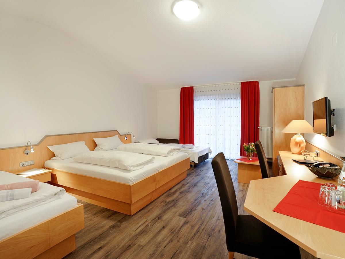 Hotel Gasthof Zum Biber 모텐 외부 사진