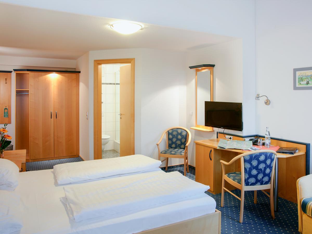 Hotel Gasthof Zum Biber 모텐 외부 사진