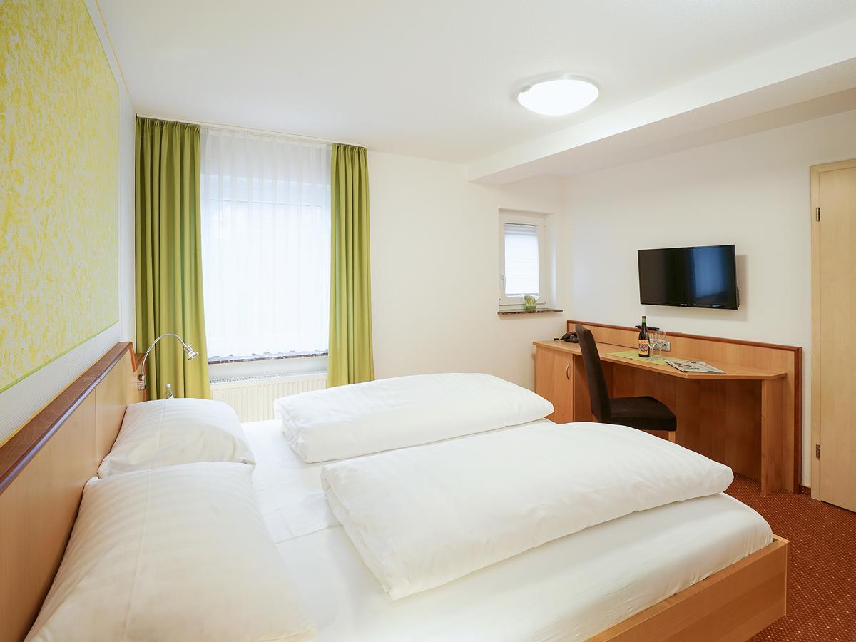 Hotel Gasthof Zum Biber 모텐 외부 사진