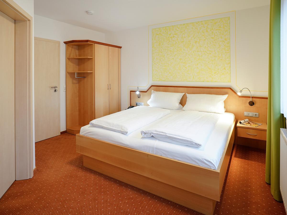 Hotel Gasthof Zum Biber 모텐 외부 사진