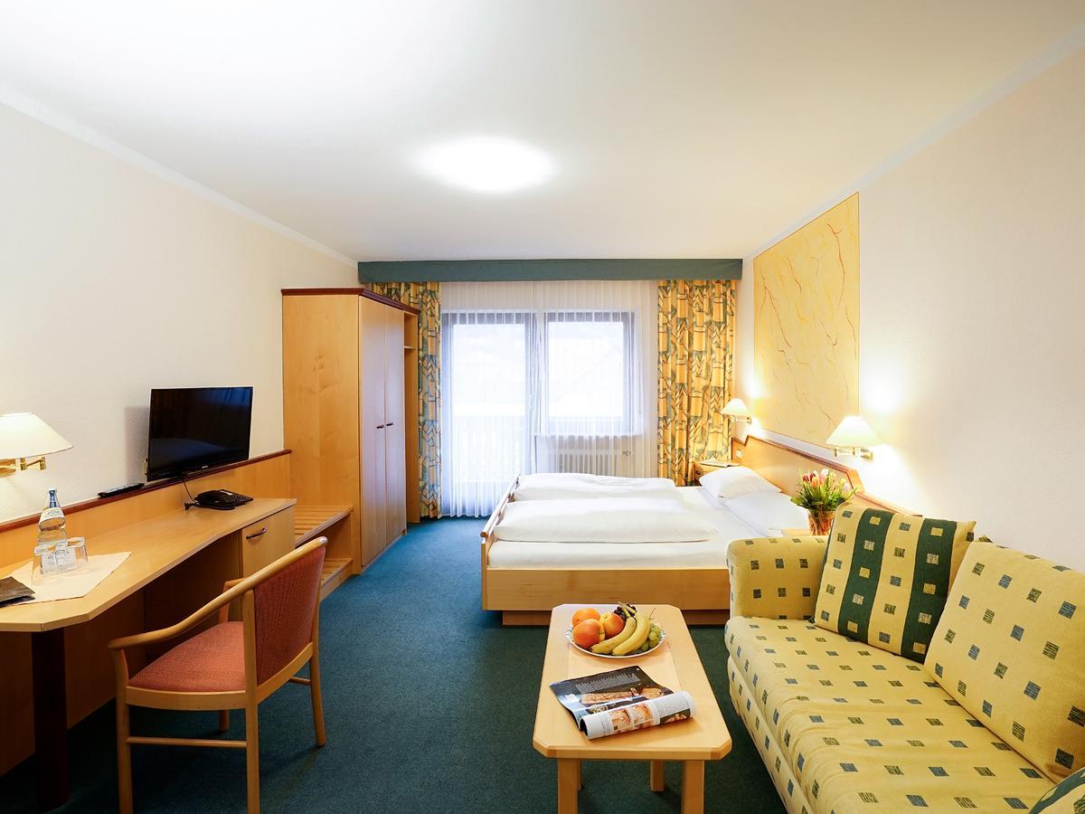 Hotel Gasthof Zum Biber 모텐 외부 사진