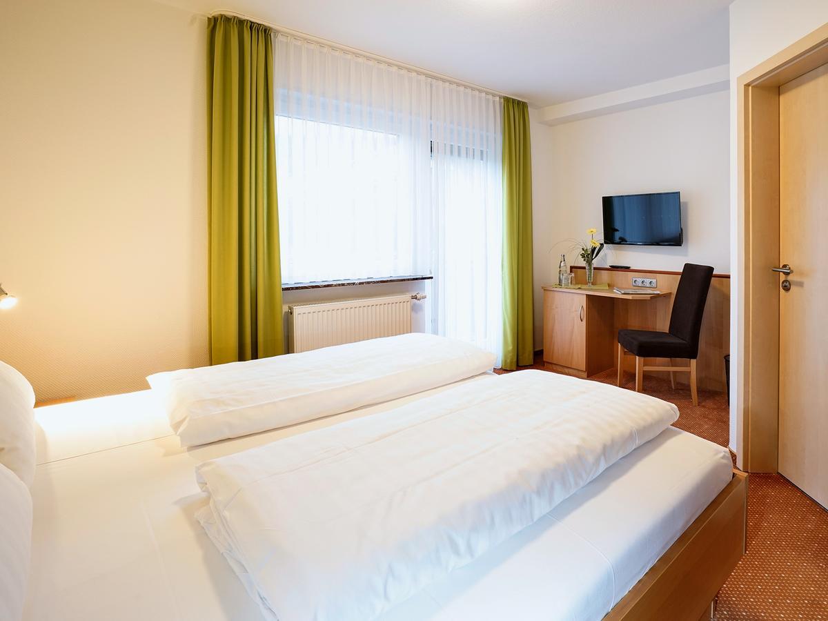 Hotel Gasthof Zum Biber 모텐 외부 사진