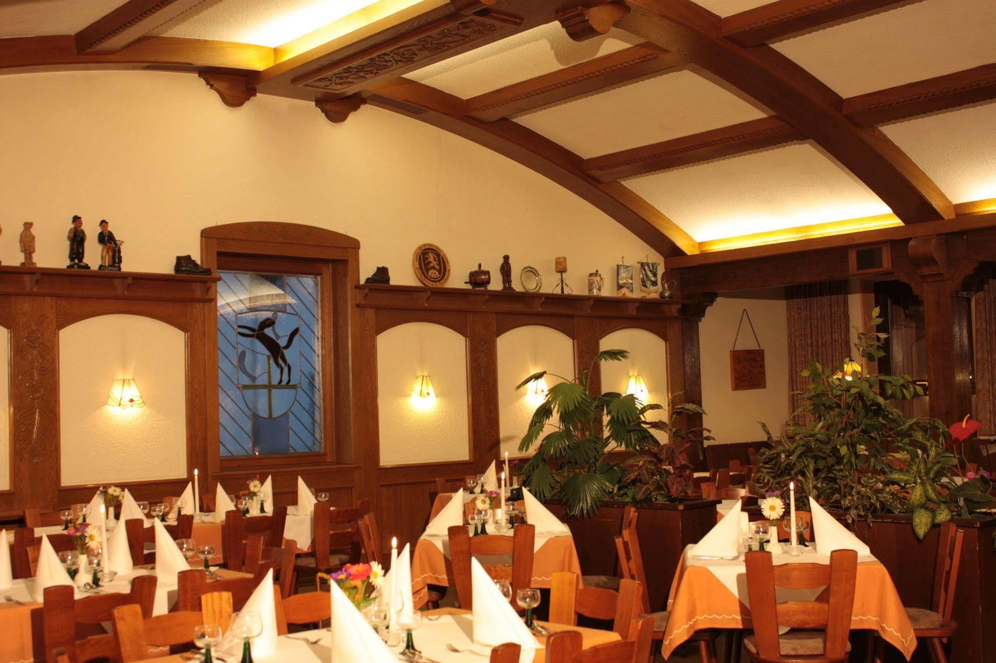 Hotel Gasthof Zum Biber 모텐 외부 사진