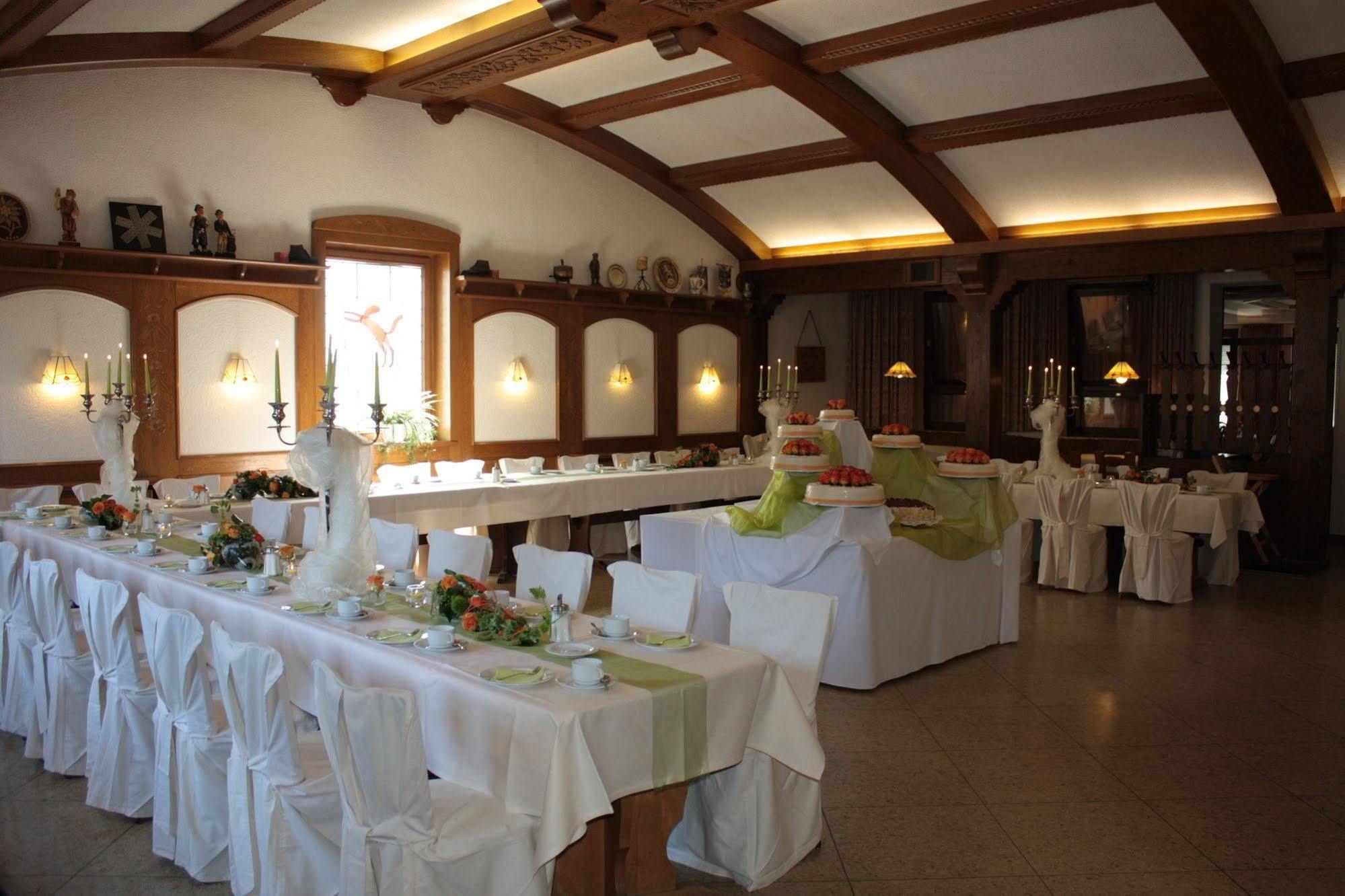 Hotel Gasthof Zum Biber 모텐 외부 사진