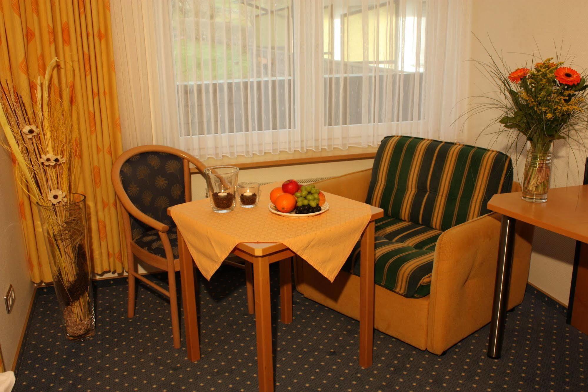 Hotel Gasthof Zum Biber 모텐 외부 사진