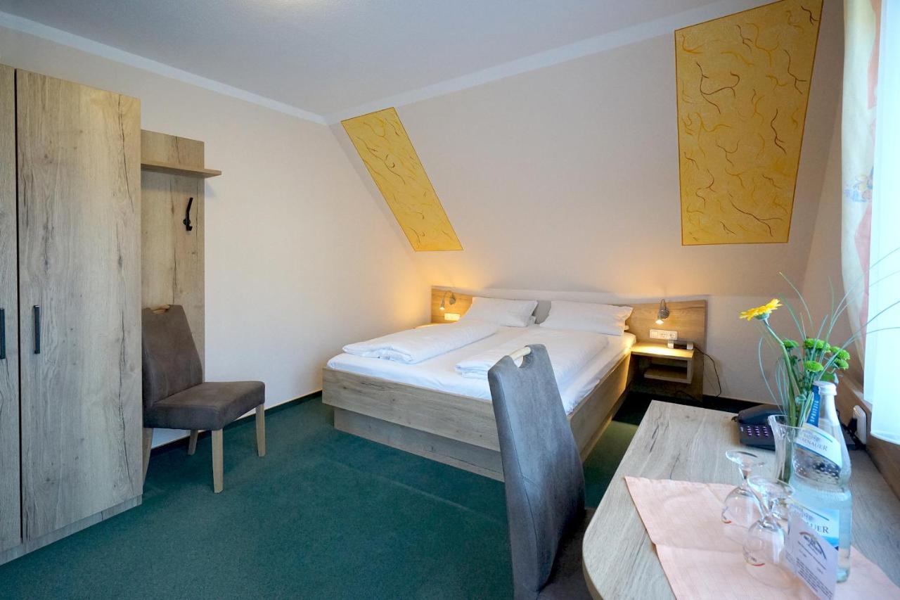 Hotel Gasthof Zum Biber 모텐 외부 사진